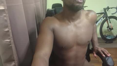 apollodarkmn online show from November 22, 2025, 10:47 am