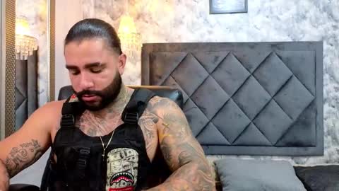 Apolo online show from September 16, 2025, 11:06 pm