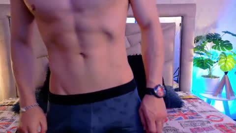 Apolo online show from May 17, 2026, 4:32 am