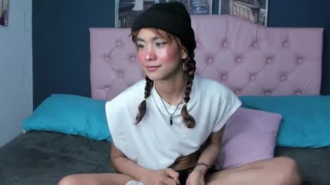 sofi y kevin online show from October 4, 2025, 2:31 am