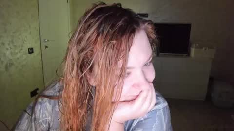 appleyummybuns online show from February 20, 2026, 12:18 am