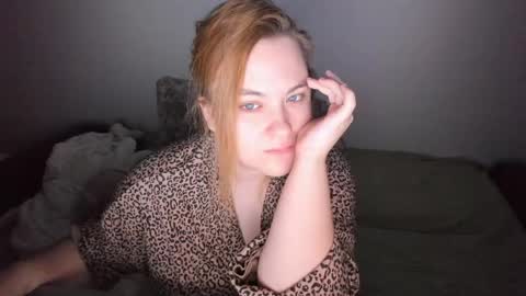 Snapshot of appleyummybuns chatting on May 15, 2026, 11:56 pm appleyummybuns online show from May 15, 2026, 11:56 pm