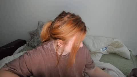 Snapshot of appleyummybuns chatting on June 5, 2026, 4:19 am appleyummybuns online show from June 5, 2026, 4:19 am