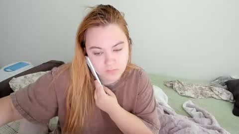 Snapshot of appleyummybuns chatting on June 13, 2026, 7:28 am appleyummybuns online show from June 13, 2026, 7:28 am