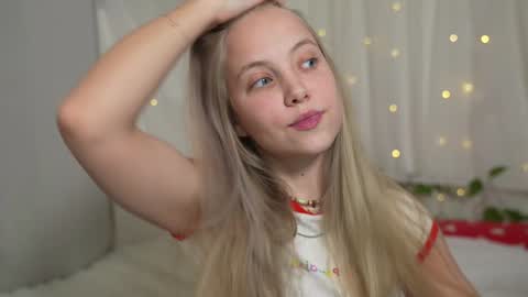 Snapshot of appr0ved chatting on December 22, 2024, 8:05 am REYNA my friend online show from December 22, 2024, 8:05 am