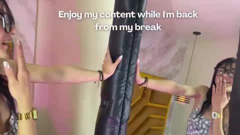   online show from November 4, 2025, 12:04 pm