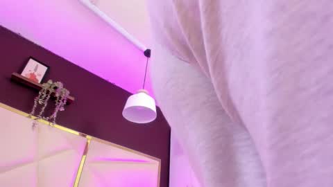 April online show from October 8, 2025, 3:53 pm