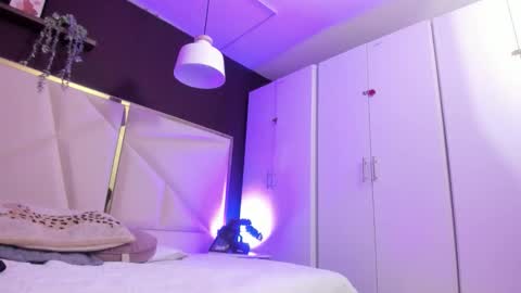 April online show from October 28, 2025, 11:14 am