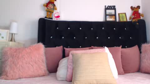 April online show from December 28, 2024, 6:08 pm