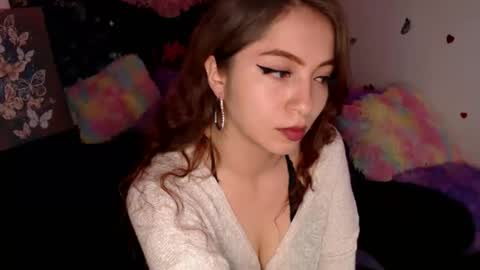 april_l6 online show from November 2, 2025, 9:50 pm