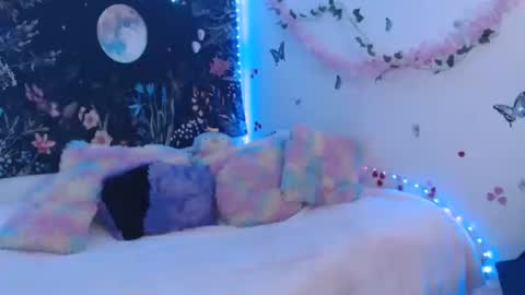 april_l6 online show from March 26, 2026, 12:50 am