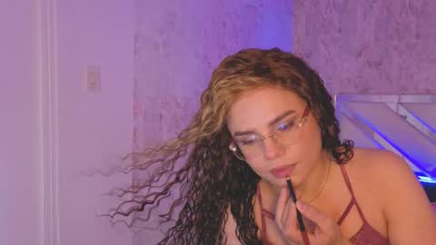 Isabella online show from June 1, 2026, 9:27 pm