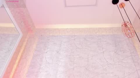 Snapshot of aprilalen chatting on March 10, 2026, 11:37 am April online show from March 10, 2026, 11:37 am