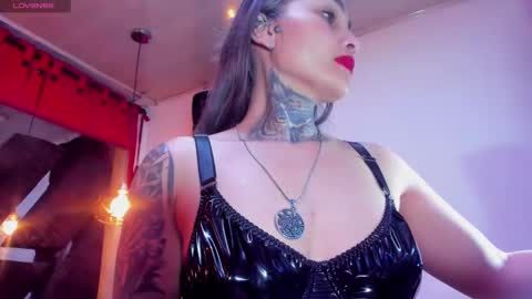 Snapshot of aprill_vagner chatting on December 21, 2024, 9:23 am Aprill Vagner online show from December 21, 2024, 9:23 am