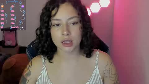 Snapshot of aqua_emilly chatting on December 13, 2024, 1:04 am aqua emilly online show from December 13, 2024, 1:04 am