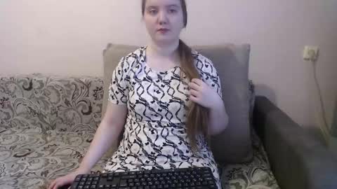 Josefin online show from February 2, 2026, 4:22 am