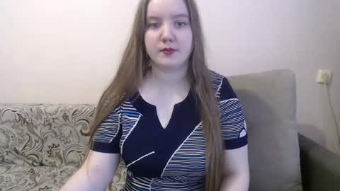 Josefin online show from February 9, 2026, 5:22 am