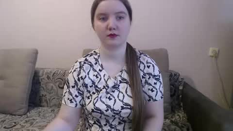 Josefin online show from February 10, 2026, 5:33 am