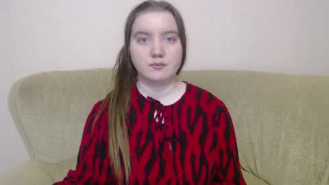 Josefin online show from February 17, 2026, 3:36 am