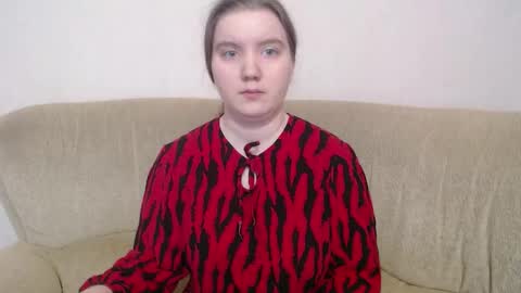 Josefin online show from March 4, 2026, 4:07 am