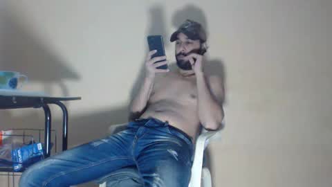 Snapshot of arabebigcock chatting on November 26, 2025, 9:32 am ARABE online show from November 26, 2025, 9:32 am