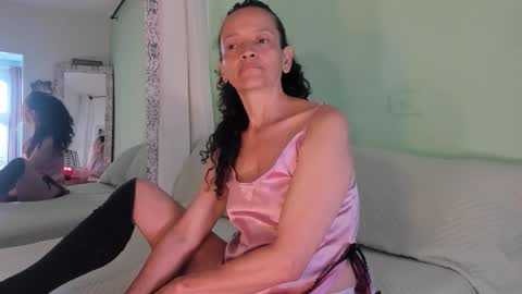 Nadia Cyel online show from October 13, 2025, 4:40 pm