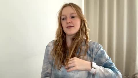 Snapshot of ardellleclair chatting on June 24, 2026, 5:06 am Ariana online show from June 24, 2026, 5:06 am