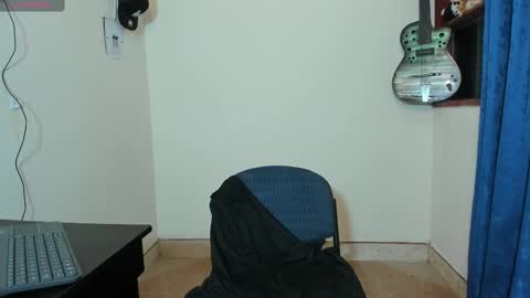 Snapshot of ares_johnsonn chatting on March 7, 2025, 2:12 pm Ares online show from March 7, 2025, 2:12 pm