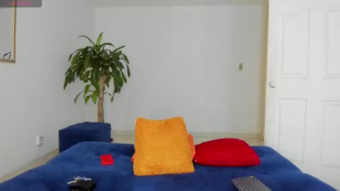 Snapshot of ares_johnsonn chatting on November 1, 2025, 4:42 pm Ares online show from November 1, 2025, 4:42 pm