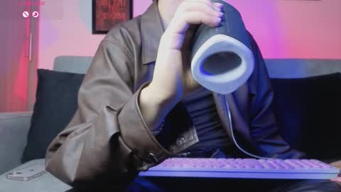 Mateo online show from January 16, 2026, 4:44 pm