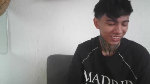 Snapshot of aress_1 chatting on October 26, 2025, 4:35 pm Ares online show from October 26, 2025, 4:35 pm