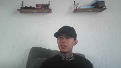 Snapshot of aress_1 chatting on November 28, 2025, 1:58 pm Ares online show from November 28, 2025, 1:58 pm