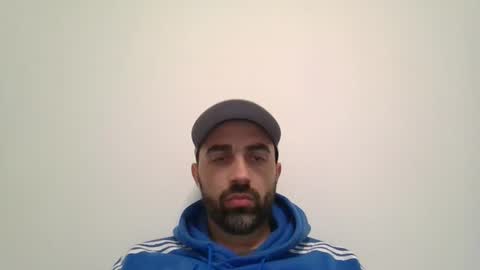 Snapshot of arg31 chatting on November 6, 2025, 5:47 pm arg31 online show from November 6, 2025, 5:47 pm