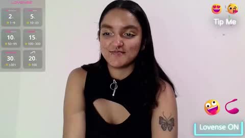 Snapshot of ari_20_ chatting on September 8, 2025, 11:37 pm Bella online show from September 8, 2025, 11:37 pm