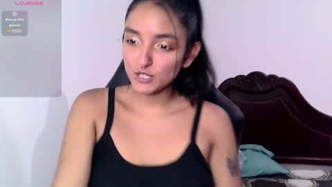 Snapshot of ari_20_ chatting on September 29, 2025, 11:53 pm Bella online show from September 29, 2025, 11:53 pm