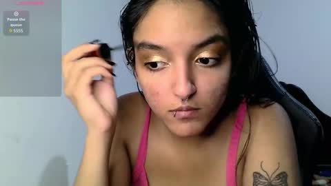 Snapshot of ari_20_ chatting on October 6, 2025, 8:50 pm Bella online show from October 6, 2025, 8:50 pm