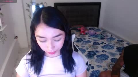 Snapshot of ari_2dcouple chatting on July 17, 2026, 4:41 am ari_2dcouple online show from July 17, 2026, 4:41 am