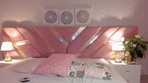 Ari  online show from February 5, 2025, 1:15 am