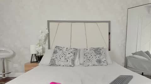 Snapshot of ari_wilde chatting on January 12, 2026, 12:54 pm Ari Wilde online show from January 12, 2026, 12:54 pm