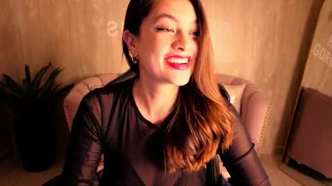 Snapshot of aria95_a chatting on December 15, 2025, 8:02 pm Aria95 a online show from December 15, 2025, 8:02 pm