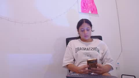 Snapshot of aria_arthur chatting on September 22, 2025, 8:00 pm aria_arthur online show from September 22, 2025, 8:00 pm