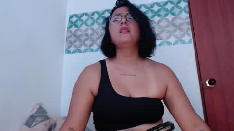 AriaBronw online show from March 7, 2026, 2:58 pm