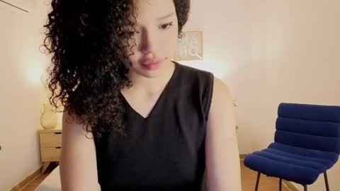 ariaa_23 online show from April 17, 2026, 12:30 pm