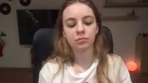 AriaCreazy online show from December 6, 2024, 9:13 pm