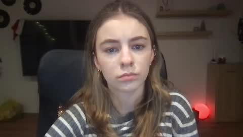 AriaCreazy online show from December 23, 2024, 3:23 pm