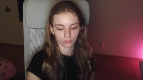 AriaCreazy online show from November 20, 2025, 9:47 pm