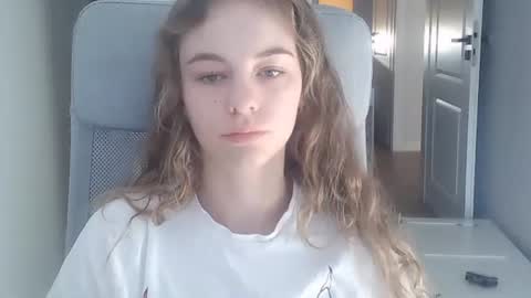 Snapshot of ariacreazy chatting on July 16, 2026, 6:19 am AriaCreazy online show from July 16, 2026, 6:19 am
