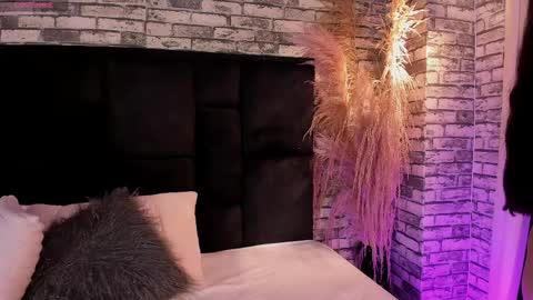 -  -. .- Ariadna -. .-  - online show from March 30, 2026, 1:01 pm