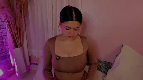 Snapshot of ariadna_milano chatting on June 9, 2026, 1:12 pm - -. .- Ariadna -. .- - online show from June 9, 2026, 1:12 pm