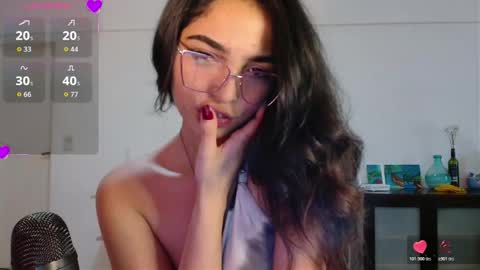 ariagal online show from February 26, 2026, 7:46 pm